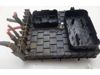 Блок предохранителей 1K0937124H Audi A3 S3 8P