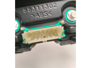 Geschwindigkeitsmesser Cockpit 88311302   Opel Meriva A       