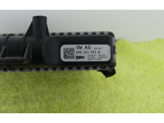 Радиатор охлаждающей жидкости    5K0121251Q   Volkswagen Caddy