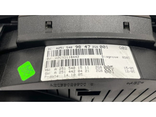 Přístrojová deska Mercedes-Benz R W251 2007 A2515409847