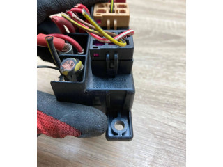 Pojistková skříňka 8L0941822A, 4B0955531A Volkswagen PASSAT B5.5 2001