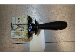 Ручка стеклоочистителей 8201168016   Renault Clio IV