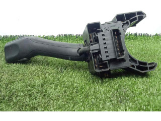 Ручка стеклоочистителей    Volkswagen Passat Alltrack