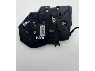 Zámek zadních dveří 2K0827426C Volkswagen Caddy 2008