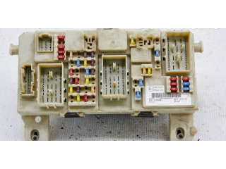 Pojistková skříňka 7M5T14A073, 8M5T14014 Ford Focus 2008