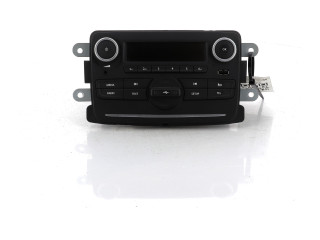 Блок управления двигателем Блок управления 281158515R, J0-7366P Dacia Sandero