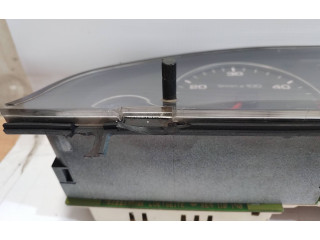 Панель приборов 88311219   Audi A6 S6 C4 4A       