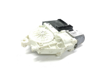 Передний двигатель механизма для подъема окон