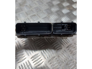 Блок управления двигателя 038906012M   Volkswagen Golf IV