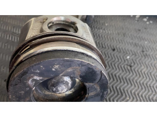 Píst Ford Kuga I pro naftový motor 2.0 DYZELIS