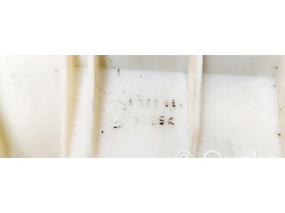   Pojistková skříňka 8371884   BMW 5 E39 1997