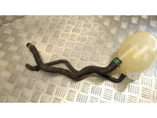 Расширительный бачок охлаждающей жидкости