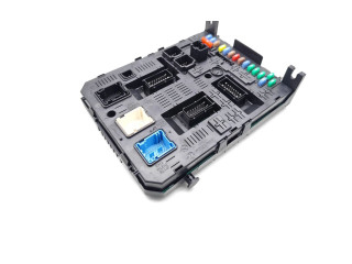 Pojistková skříňka 9812188580 Peugeot 3008 2015