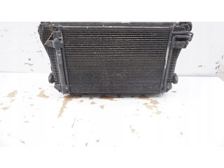 Радиатор охлаждающей жидкости       Volkswagen Caddy