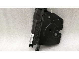 Замок задней крышки