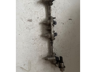 Топливная рампа 95WF9D280BA Ford Galaxy для двигателя 1Z