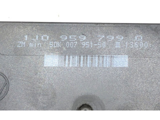 Блок комфорта 1J0959799Q   Volkswagen Golf IV   