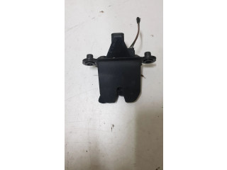 Замок багажника 1Z5827501D Skoda Octavia Mk2 (1Z) 2004 - 2013 года