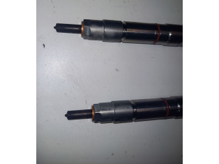 Vstřikovač 05L130277E, 05L130277E   Volkswagen Tiguan     