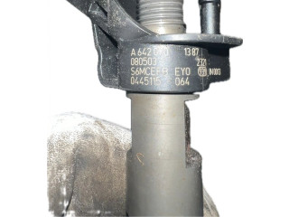 Vstřikovač 0445115027, A642070138780 Mercedes-Benz Vito Viano W639 OM 642.990