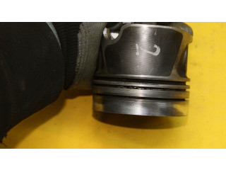 Píst Audi A8 S8 D4 4H