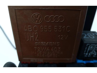   Pojistková skříňka 4A09077440, 4A09077440   Audi A8 S8 D2 4D 1998