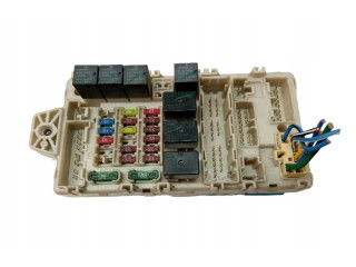 Блок предохранителей 50610-1319, MR587875 Mitsubishi Lancer