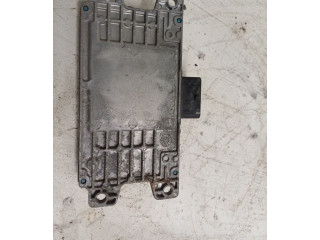 Блок управления коробкой передач    Nissan Qashqai+2