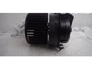 Вентилятор печки    272102762R   Dacia Duster II