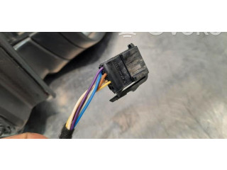 Зеркало электрическое        Skoda Fabia Mk3 (NJ)  2015 - 2021 года   