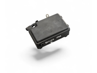 Блок предохранителей LNC2822BD Jaguar XJ X308