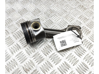 Поршень 04L105401A, 04L107065A Skoda Octavia Mk3 (5E)