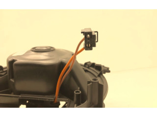 Вентилятор печки 5Q1819021H Volkswagen Caddy