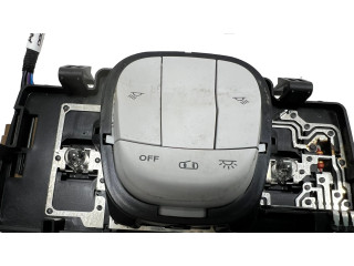 Фонарь освещения передних мест