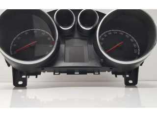 Панель приборов 13349517, 600775881   Opel Meriva B       