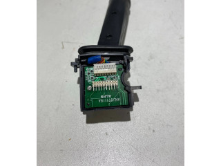 Ручка стеклоочистителей 30768100, 05W17T Volvo V70