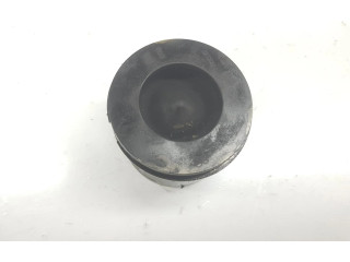 Píst 11257803033, 2222DL BMW 1 E82 E88 pro naftový motor 2.0