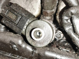 Vstřikovač 0445110104 Mercedes-Benz ML W163 pro naftový motor 4.0