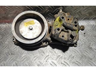 Топливная рампа 0438120208, 026133353B Audi 80 90 B3