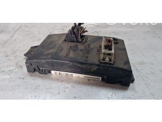 Блок комфорта 8200296328B, U718522037E Dacia Sandero