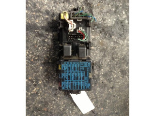   Pojistková skříňka    Mitsubishi Pajero 1990