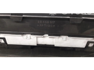 Přístrojová deska Toyota Avensis T220 1999 88458017