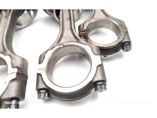 Píst 2AD-FHV Toyota RAV 4 (XA30) 2AD-FHV