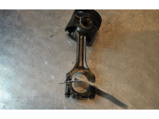  Поршень    Volvo S70  V70  V70 XC  