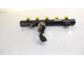 Топливная рампа    Volvo V70  