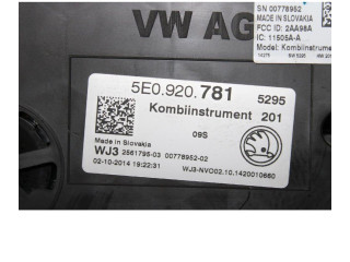Панель приборов 5E0920781 Skoda Octavia Mk3 (5E)