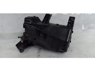 Pojistková skříňka Řídící jednotka BSM MN587816 Mitsubishi Pajero 2006