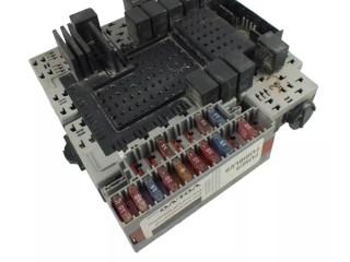 Блок предохранителей 08696098 Volvo XC90