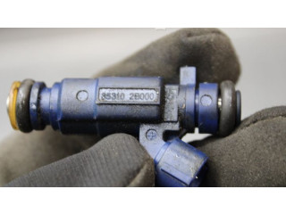 Vstřikovač 353102B000 Hyundai i30 G4FC