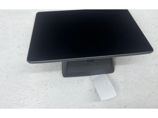 Дисплей    108954302J, 151677900C   Tesla Model 3